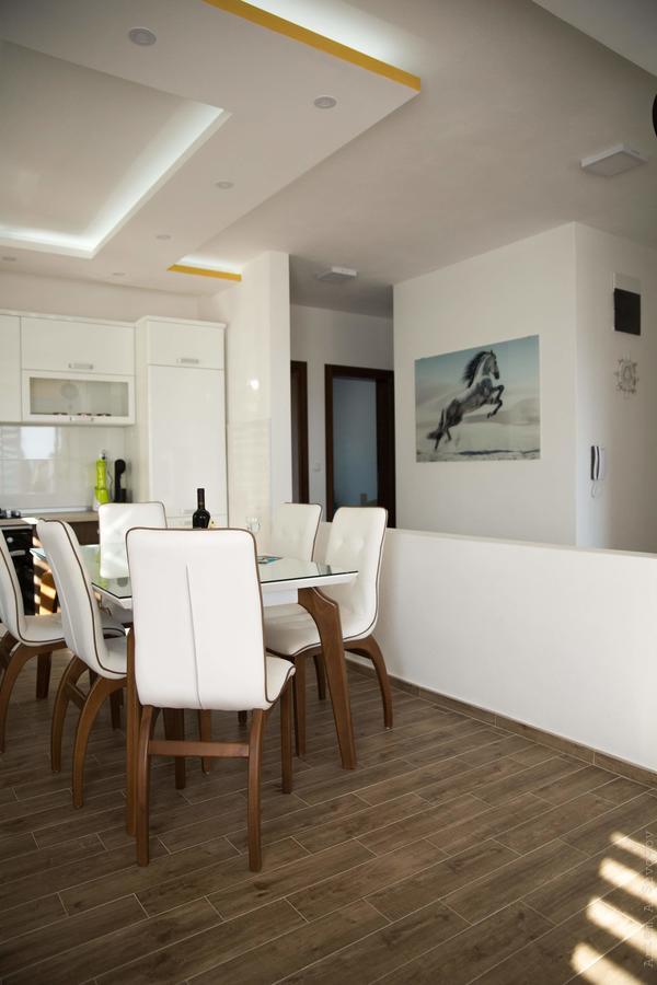 Apartments Sunny Hill 티바트 외부 사진